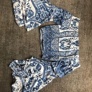 Off the shoulder w/ flowy sleeve shirt from Lf